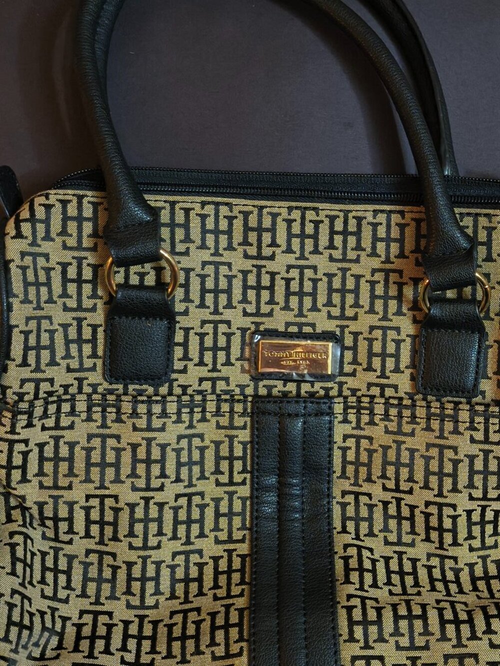 Tommy Hilfiger Handbag